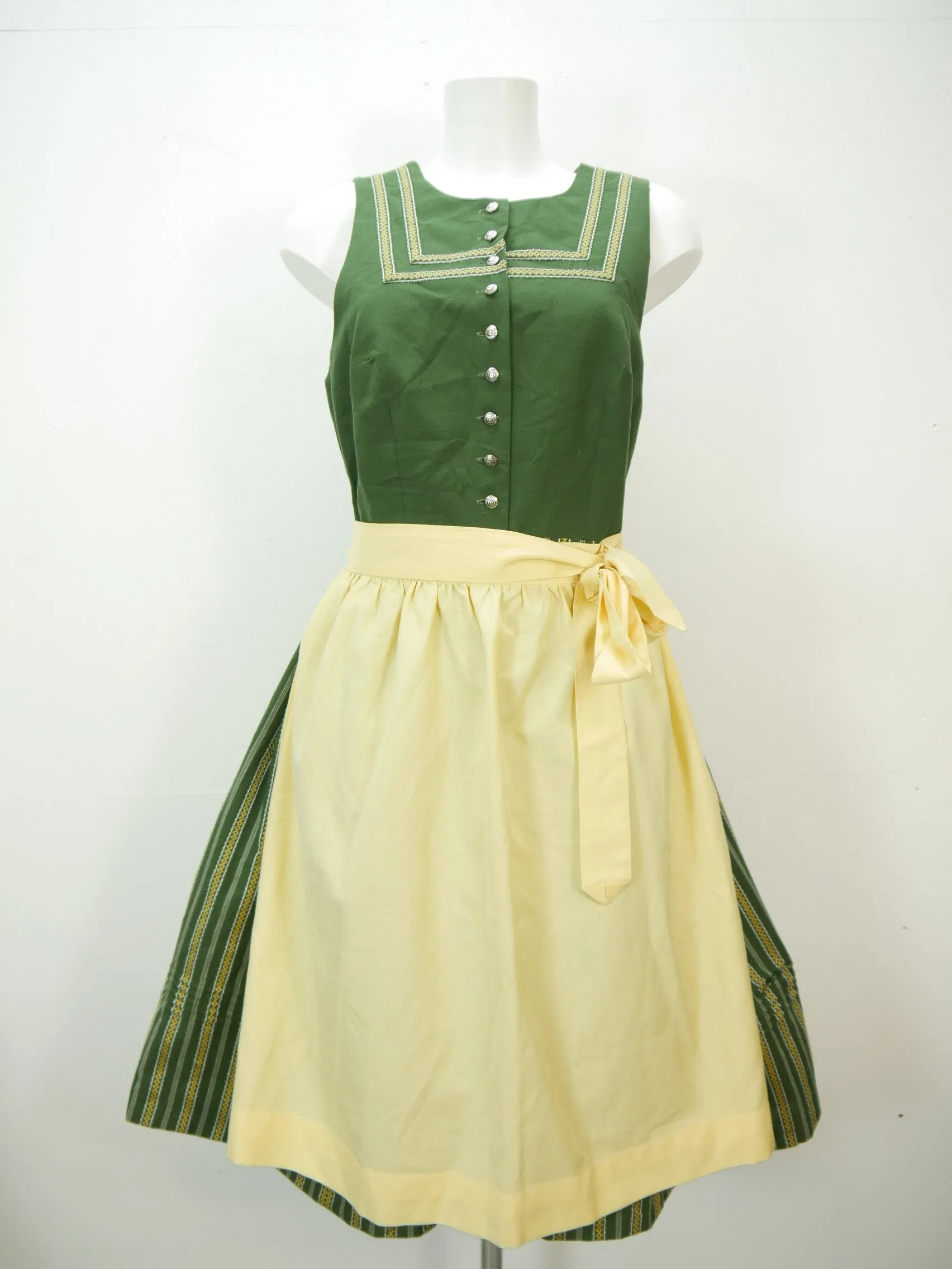 Bavaria Trachten grün herrlich 60er Jahre prima Vintage Dirndl mit Schürze Gr.46