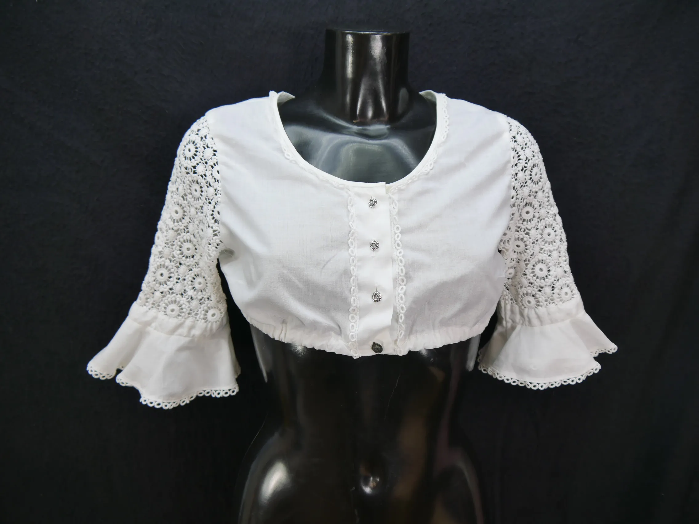 Gr.40 Dirndlbluse süße Bluse für Dirndl mit toller Spitze Trachtenbluse B8848