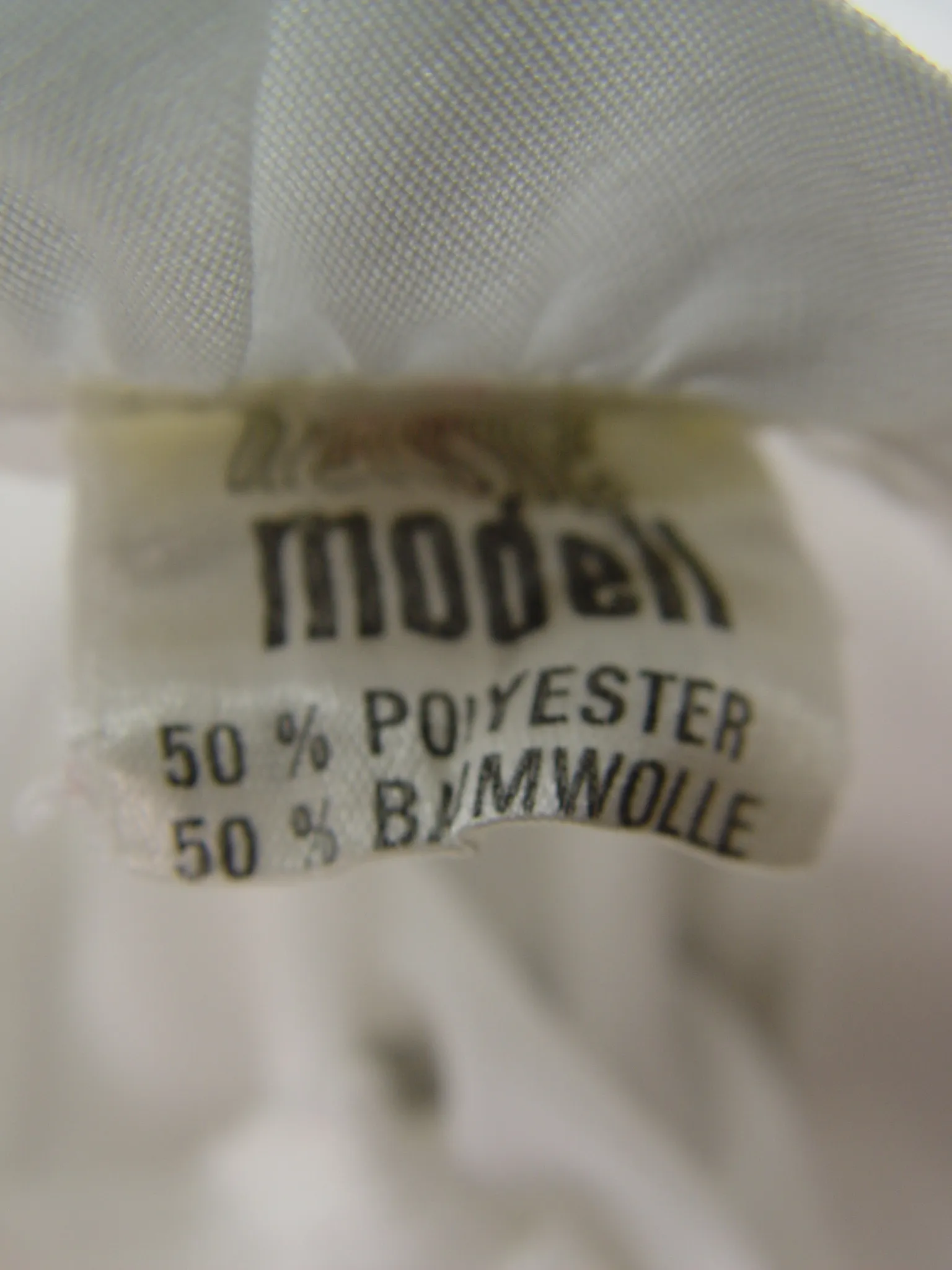 Gr.42 Dirndlbluse Bluse für Dirndl Rüschen am Kragen Trachtenbluse B7020