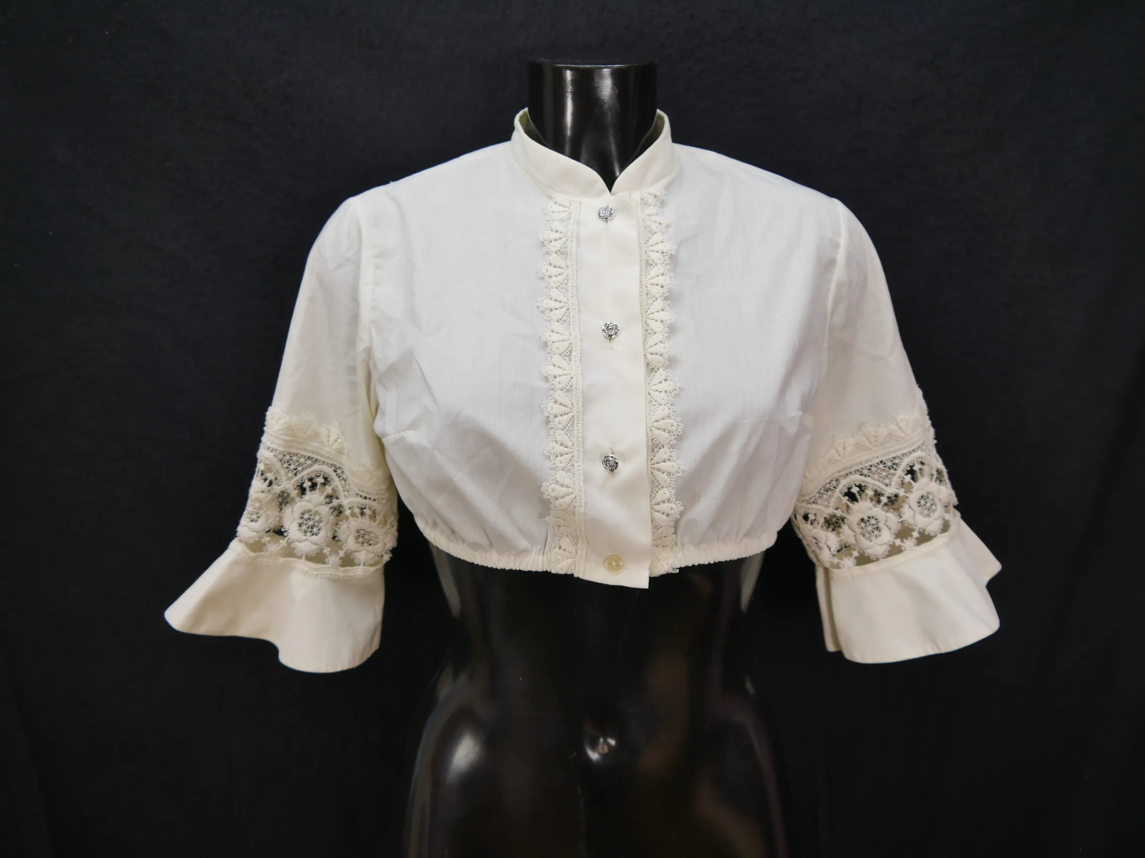 Gr.42 Dirndlbluse Vintage süße Bluse für Dirndl mit Spitze Trachtenbluse B9045