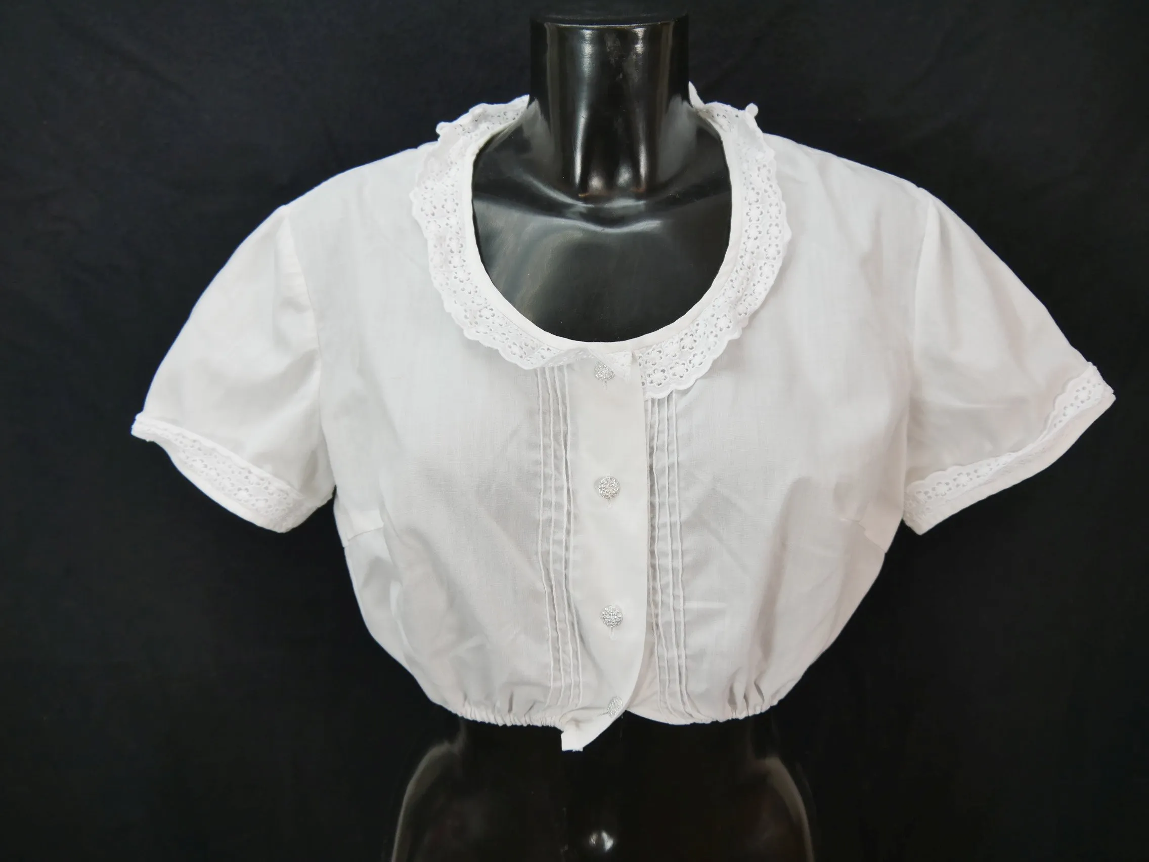 Gr.44 Dirndlbluse süße Bluse für Dirndl Baumwolle mit Spitze B9378