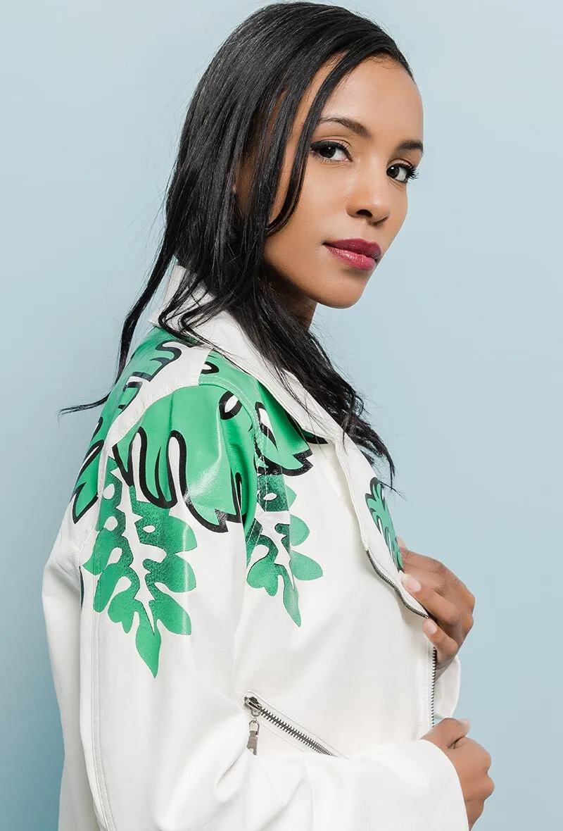 Kunstlederjacke mit aufgedruckten Blumen