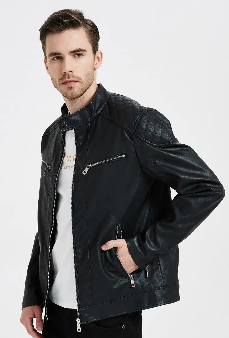 Kunstlederjacke mit Stehkragen und Druckknopfverschluss