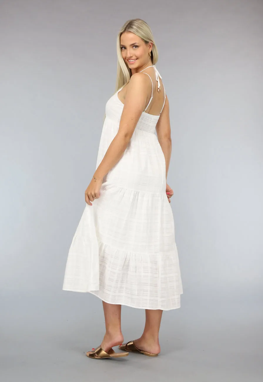 Langes weißes Strandkleid mit Schleifendetail
