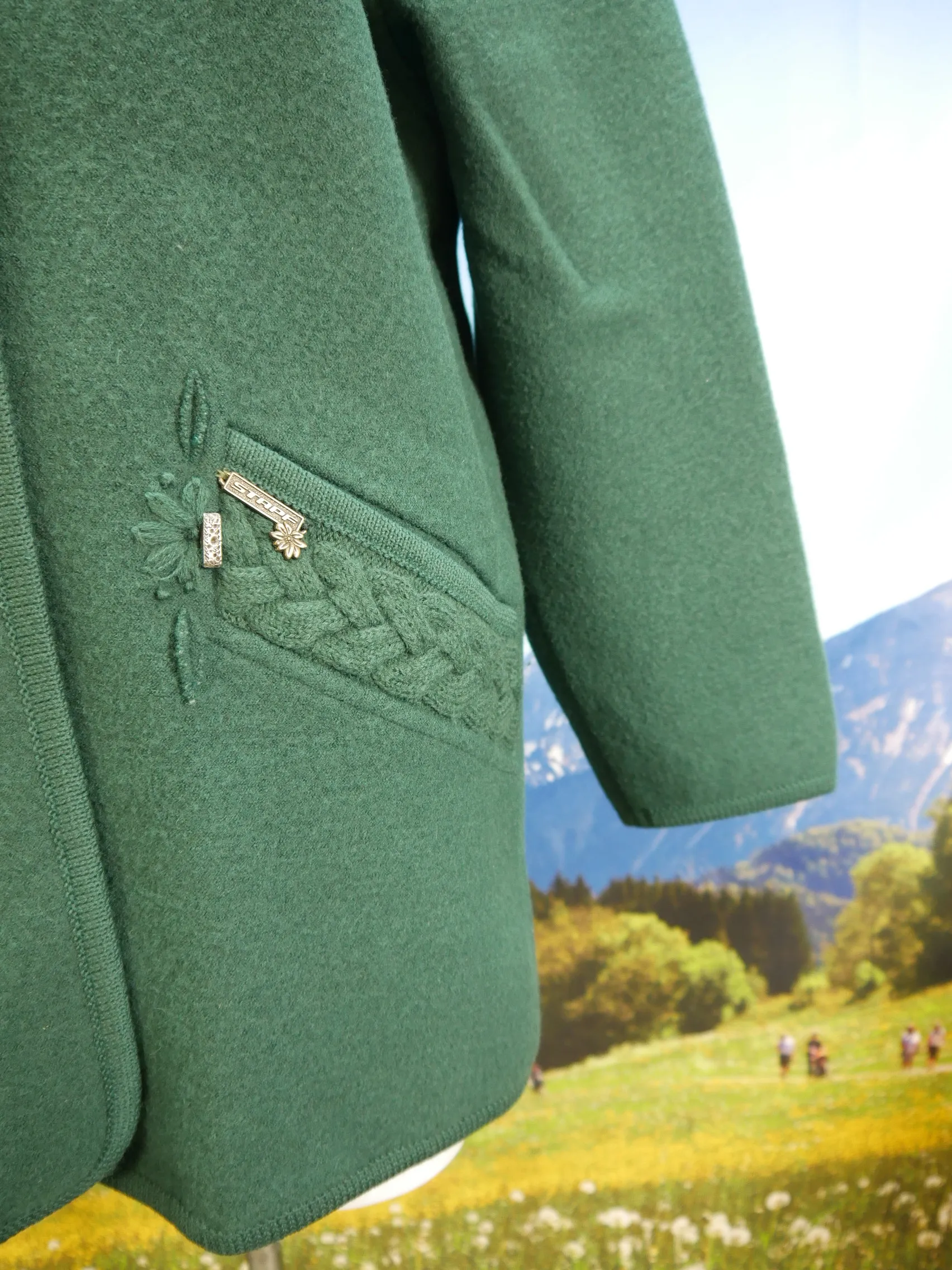 Stapf Austria fescher Walker grün mit Zopfmuster Trachtenjacke Jacke Gr.48