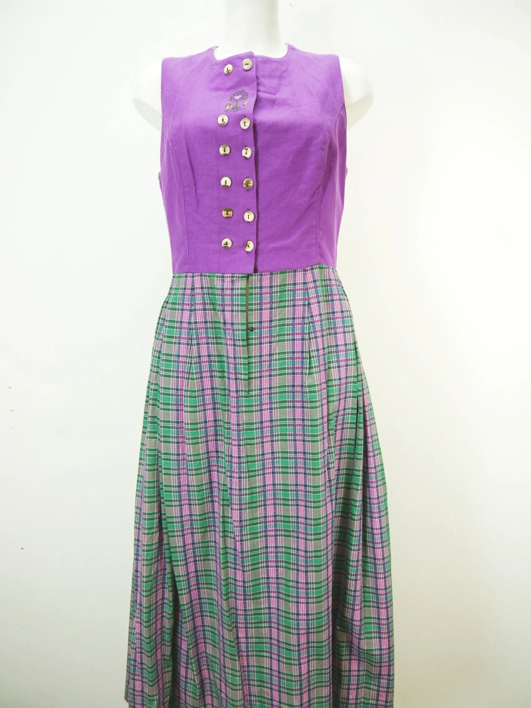 Wenger Austrian Style lila mit Stickerei sagenhaftes Dirndl mit Schürze Gr.42